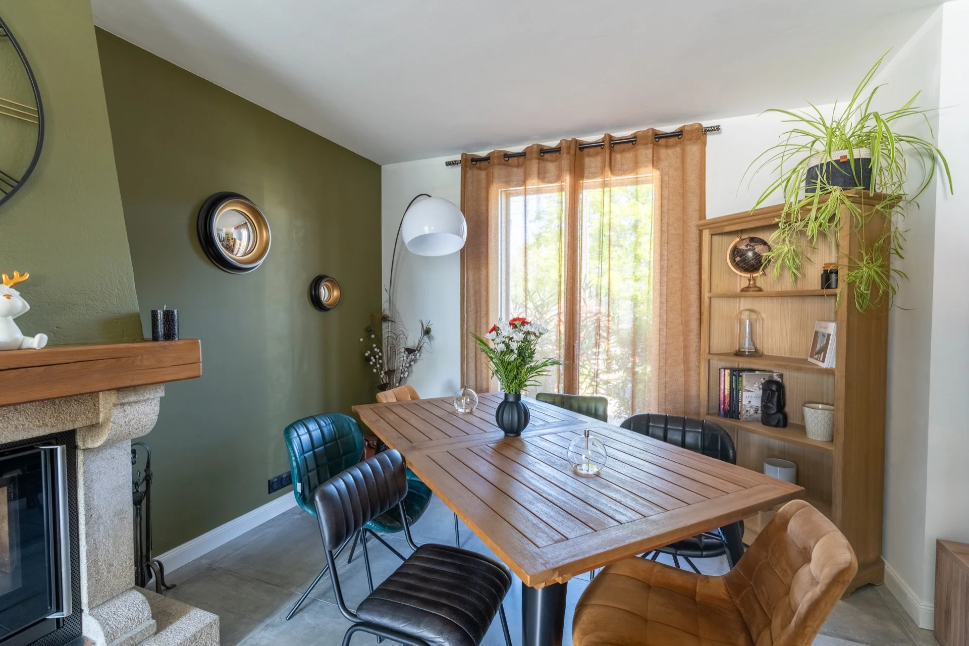 LE SALON DE LA PLEE - 45 m²